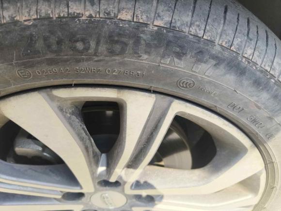 [义乌·浙G] 二手吉利汽车帝豪GL2019款 1.4T CVT尊贵智享型