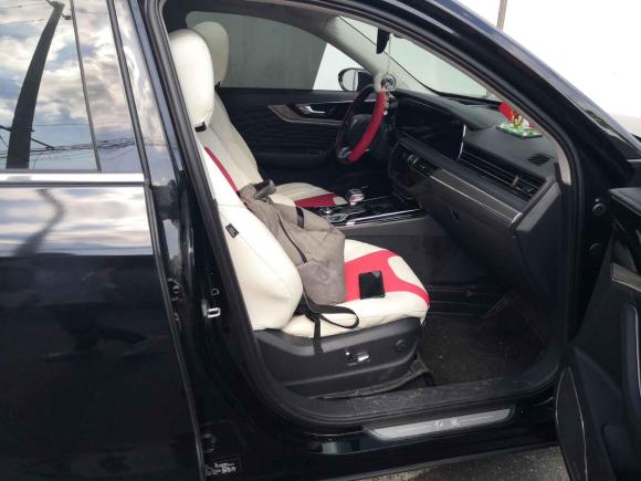 [上海·沪C] 二手红旗红旗HS52022款 改款 2.0T 智联旗享版