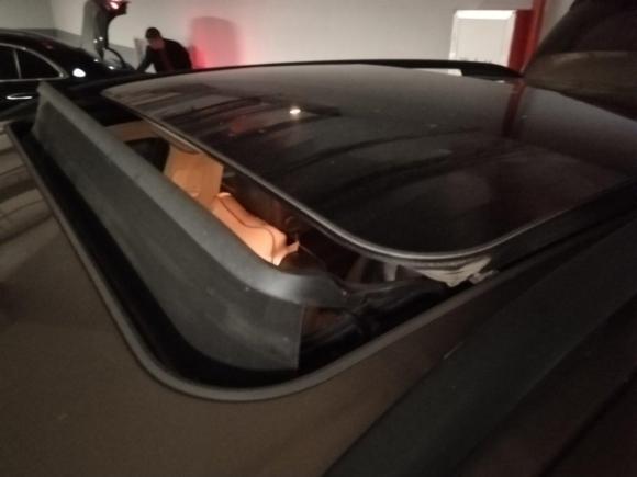 [佛山·粤Y] 二手大众途锐2011款 3.0TSI 标配型