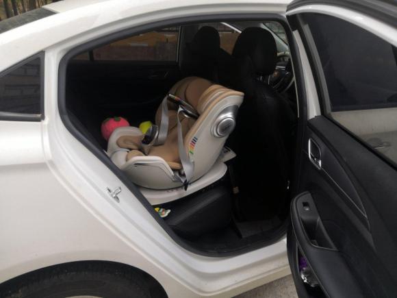 [南昌·赣A] 二手荣威荣威i52019款 1.5L 自动4G互联朗越版