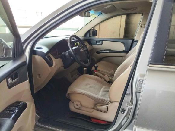 [西安·陕A] 二手起亚狮跑2013款 2.0L 手动两驱版GL