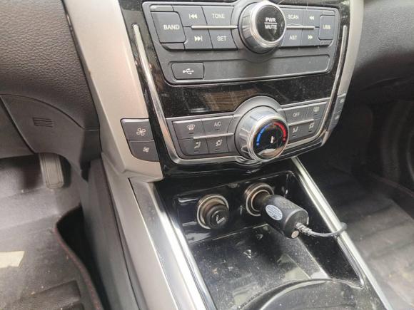 [上海·辽M] 二手众泰大迈X52017款 超值版 1.6L 手动时尚型