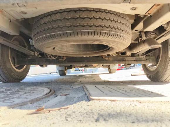 [上海·沪F] 二手上汽大通MAXUS新途V902022款 2.0T手动运杰前驱短轴高顶后单胎6座