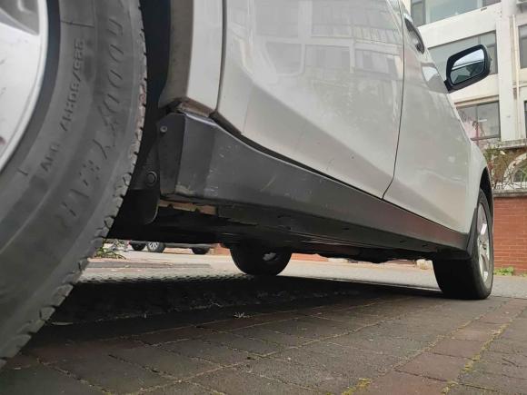 [青岛·鲁B] 二手斯巴鲁傲虎2010款 2.5i豪华版