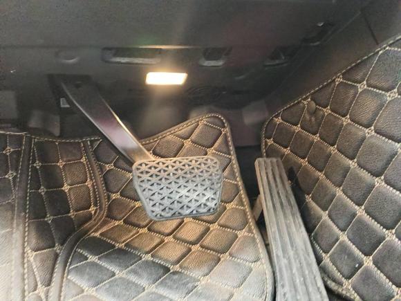 [台州·浙J] 二手宝马宝马i32022款 eDrive 35 L