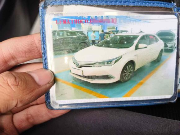 [佛山·粤E] 二手丰田卡罗拉2017款 改款双擎 1.8L E-CVT领先版