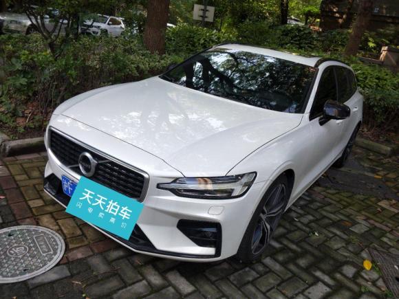沃尔沃沃尔沃V602020款 T5 智雅运动版「上海二手车」「天天拍车」