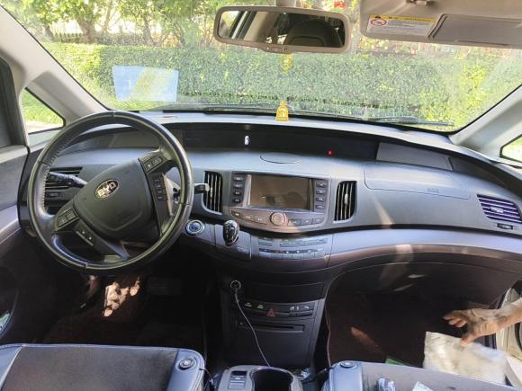 [北京·京N] 二手比亚迪比亚迪e62016款 400 尊贵版