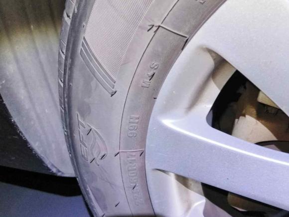 [深圳·粤B] 二手别克别克GL82017款 25S 舒适型 国V