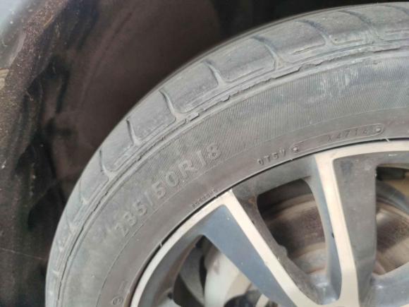 [上海·皖A] 二手江铃驭胜S3302016款 1.5L GTDi 自动两驱旗舰版