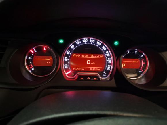 [上海·沪A] 二手雪铁龙雪铁龙C52012款 2.3L 自动尊贵型