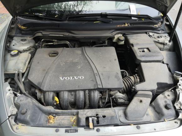 [西安·陕A] 二手沃尔沃沃尔沃C302011款 2.0 R-Design