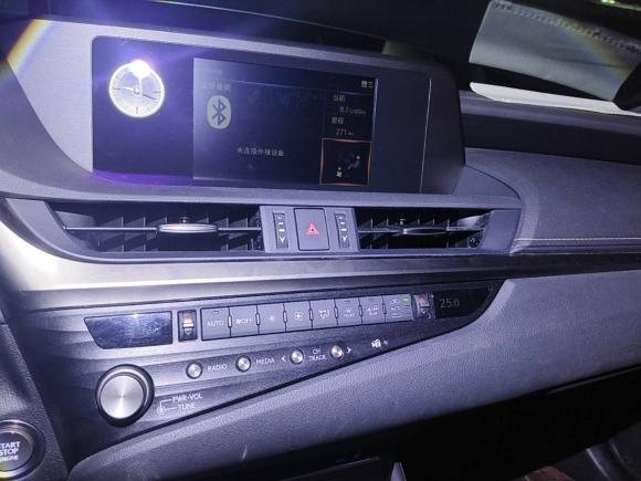 [深圳·粤B] 二手雷克萨斯雷克萨斯ES2020款 200 卓越版