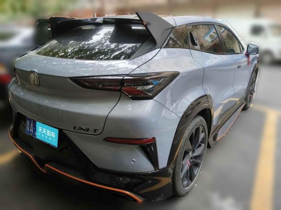 [深圳·鲁A] 二手长安长安UNI-T2022款 1.5T 运动版 尊贵型
