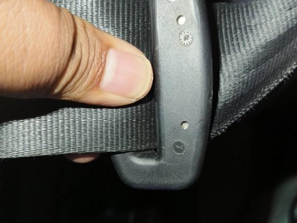 [西安·陕U] 二手路虎揽胜极光2013款 2.0T 5门耀动版