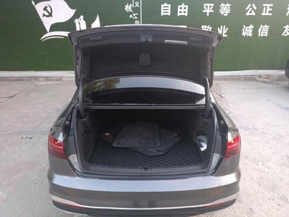 [苏州·苏U] 二手奥迪奥迪A4L2022款 40 TFSI 时尚动感型