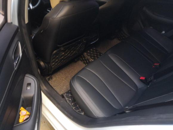 [广州·粤A] 二手荣威荣威i52020款 1.5L 自动4G互联领豪旗舰版