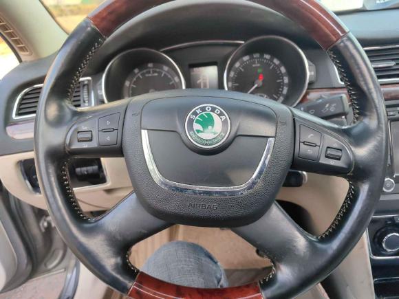 [武汉·鄂A] 二手斯柯达昊锐2009款 2.0TSI 自动尊雅版