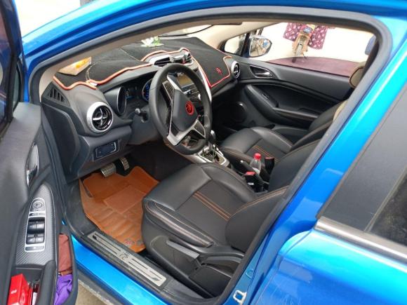 [武汉·鄂A] 二手比亚迪元2017款 1.5L 自动酷炫时尚型