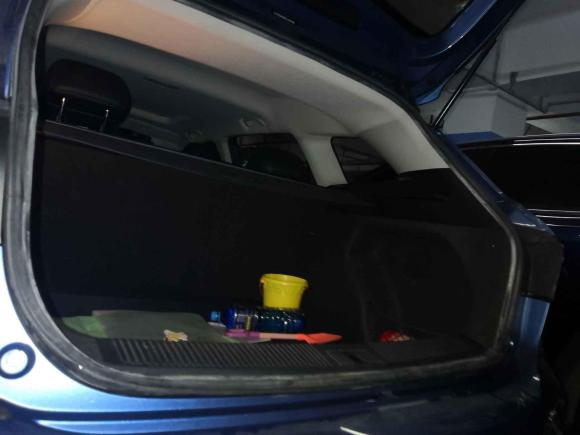 [广州·粤A] 二手荣威荣威Ei52018款 互联网豪华版