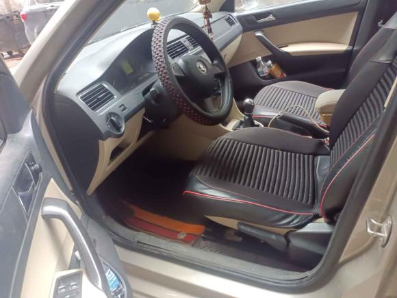 [广州·闽B] 二手斯柯达昕锐2015款 1.6L 手动智选型