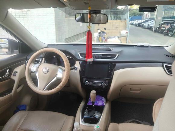 [深圳·粤B] 二手日产奇骏2014款 2.0L CVT舒适版 2WD