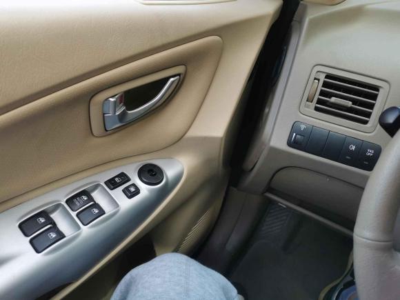 [上海·沪K] 二手现代途胜2009款 2.0L 自动两驱天窗型