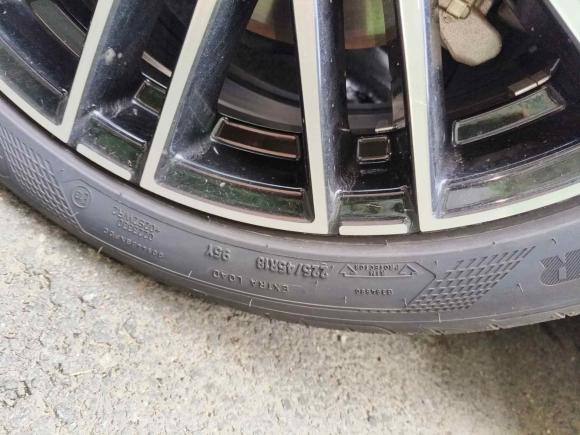 [北京·鲁A] 二手奔驰奔驰C级2022款 改款 C 260 L 运动版