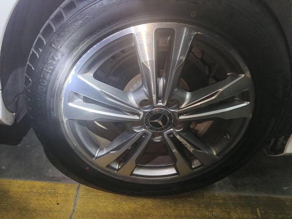 [青岛·鲁B] 二手奔驰奔驰C级2018款 C 200 L 运动版