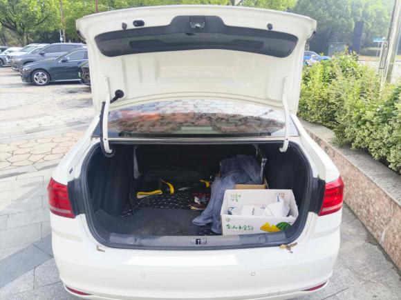 [上海·沪C] 二手大众朗逸2017款 1.6L 自动舒适版