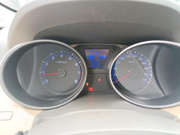 [芜湖·皖B] 二手现代北京现代ix352010款 2.0L 自动两驱精英版GLS