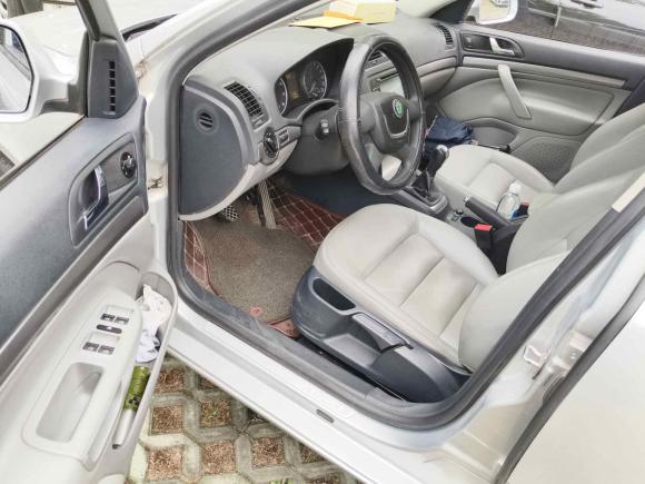 [济南·鲁A] 二手斯柯达明锐2013款 1.6L 手动逸俊版