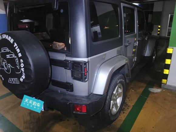 [济南·鲁A] 二手Jeep牧马人2014款 3.0L Sahara 四门版