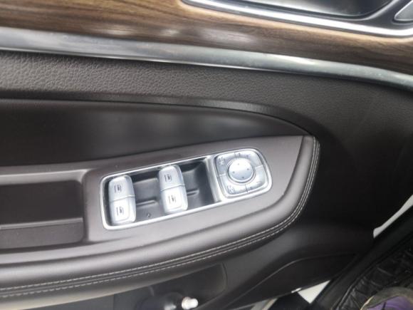 [金华·浙G] 二手荣威荣威RX82019款 30T 智联网两驱超群旗舰版