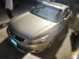 本田雅阁2010款2.0LEX