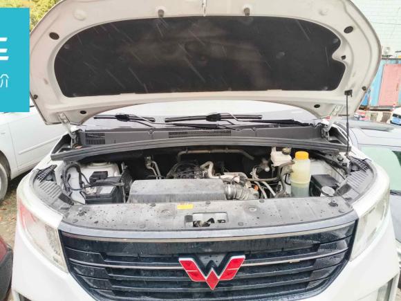 [上海·苏E] 二手五菱汽车五菱宏光PLUS2019款 1.5T 手动舒适型 7座