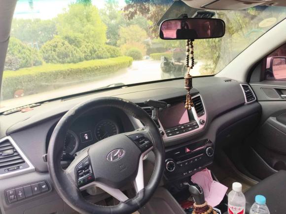 [济南·鲁A] 二手现代途胜2015款 2.0L 自动两驱智能型