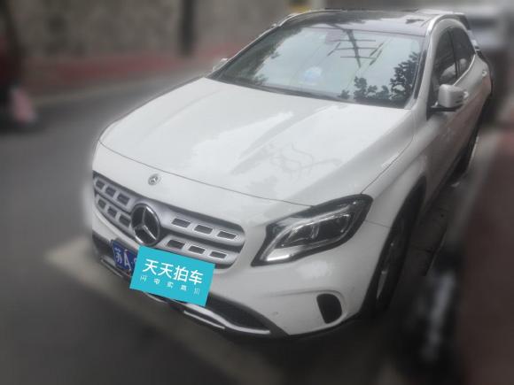 [南京·苏A] 二手奔驰奔驰GLA2018款 GLA 200 动感型
