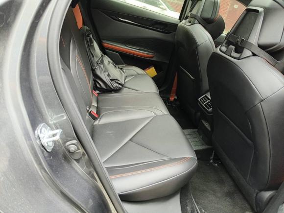 [武汉·鄂W] 二手长安长安UNI-V2022款 1.5T 尊贵型