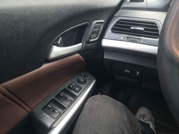 [杭州·沪C] 二手本田歌诗图2016款 3.0L AWD尊贵导航版