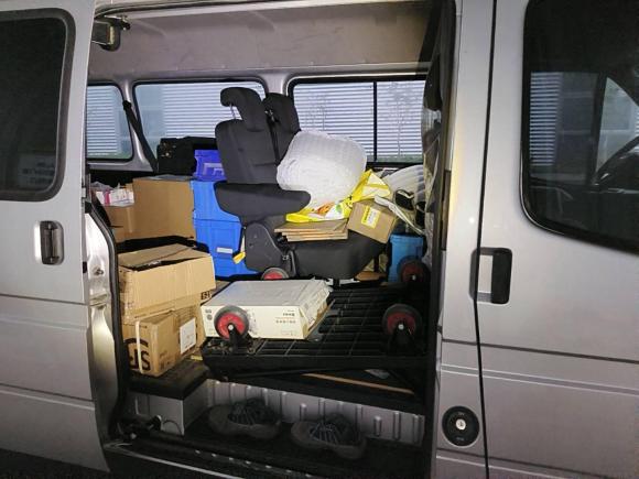 [苏州·苏U] 二手江铃特顺2021款 2.8T空间王金牛款短轴中高顶6座柴油国VI JX493