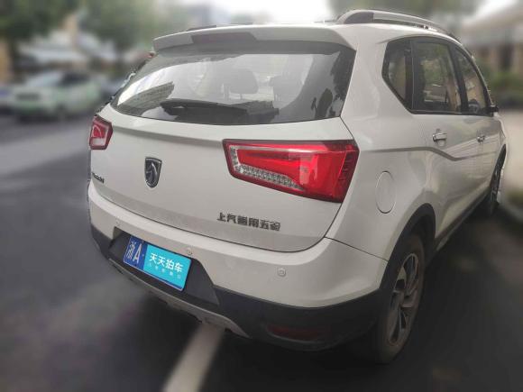 [杭州·浙A] 二手宝骏宝骏5602015款 1.8L 手动豪华型