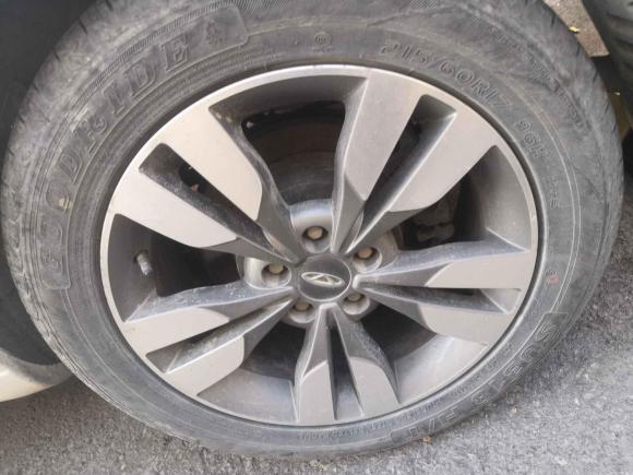 [宁波·浙B] 二手奇瑞瑞虎32016款 1.6L 手动智尚版