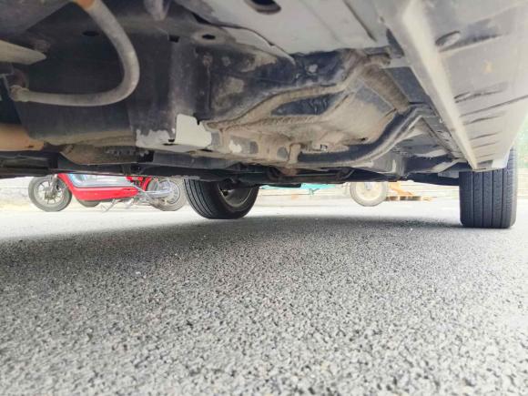 [济南·鲁A] 二手Jeep指南者2014款 2.0L 两驱豪华版