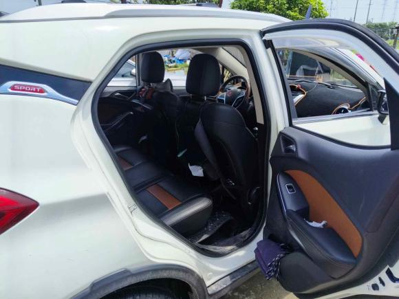 [上海·沪C] 二手比亚迪元2016款 1.5L 手动豪华型