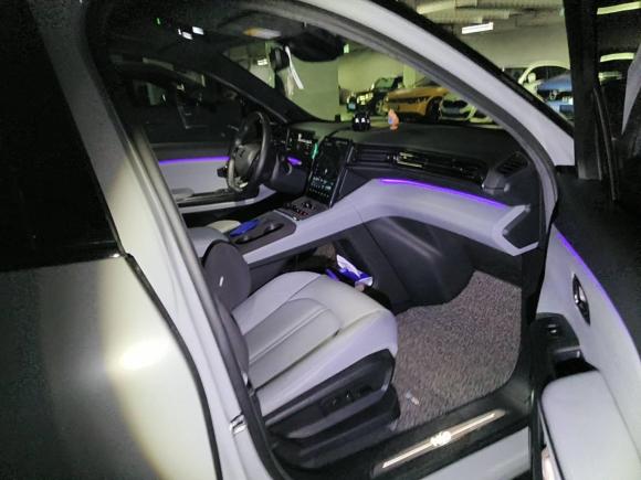 [上海·沪A] 二手蔚来蔚来ES62020款 430KM 性能版