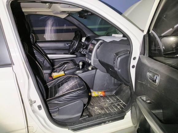 [杭州·浙A] 二手东风风度东风风度MX62015款 2.0L CVT两驱卓越版