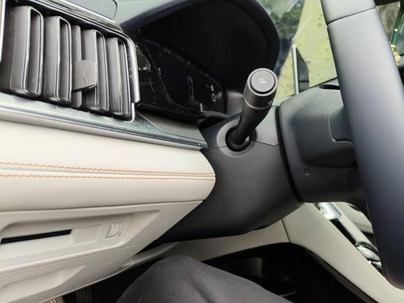 [深圳·粤B] 二手比亚迪宋PLUS新能源2021款 DM-i 51KM 尊荣型