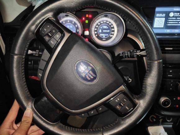 [广州·粤E] 二手奔腾奔腾X802015款 2.0L 自动舒适周年纪念型