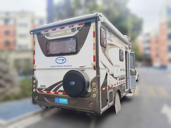 [常州·苏D] 二手依维柯依维柯褒迪2017款 3.0T尊享V36厢货中顶F1CE34818